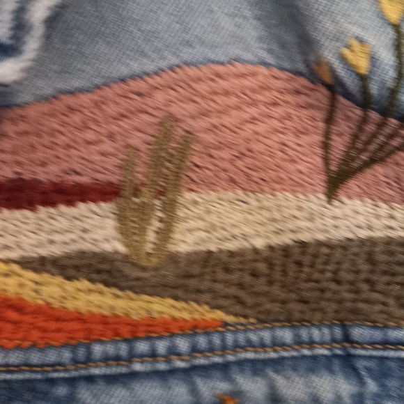 Levi's- Embroidered Desert Utopia Trucker Vest- Women's- SZ XL - Picture 7 of 7